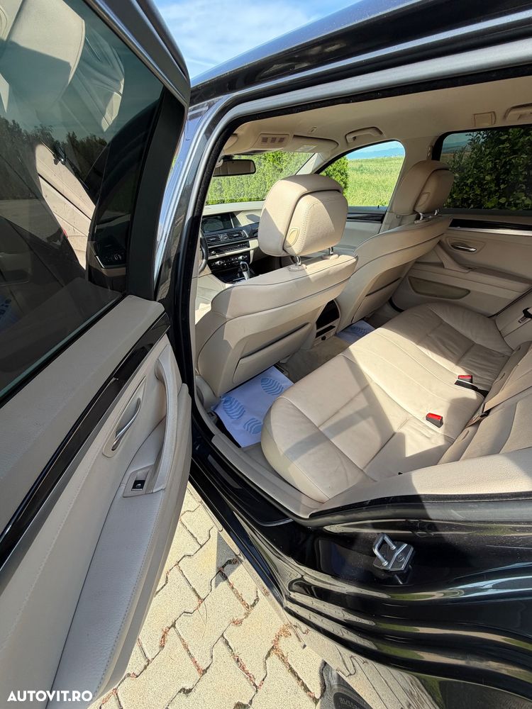 BMW Seria 5 520d Sport-Aut. - 11