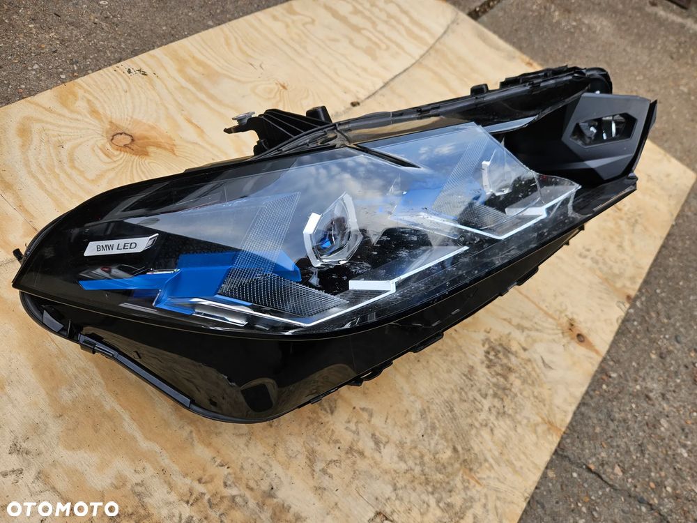 Lampa Prawa BMW X5 G05 X6 G06.     5A8E106 - 2