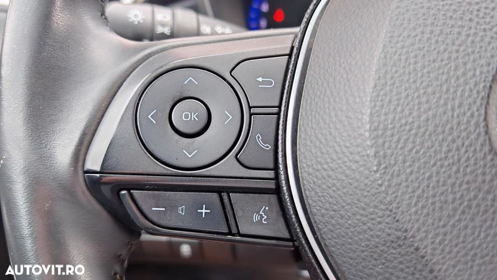 Toyota Corolla 1.8 Hybrid Comfort - 20