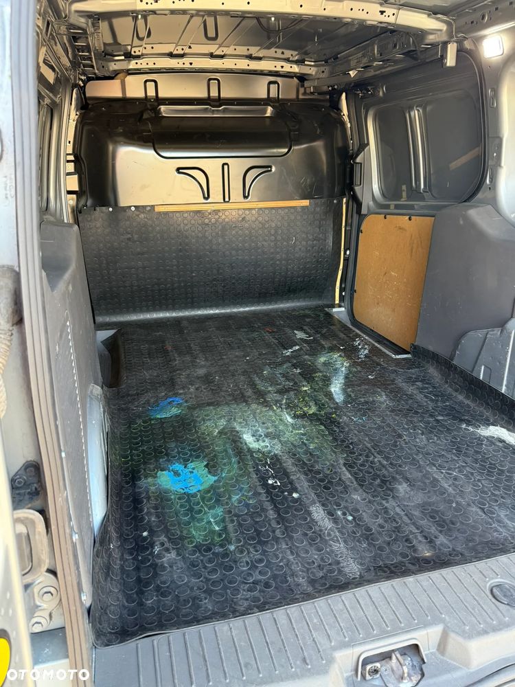 Ford Transit Connect - 15