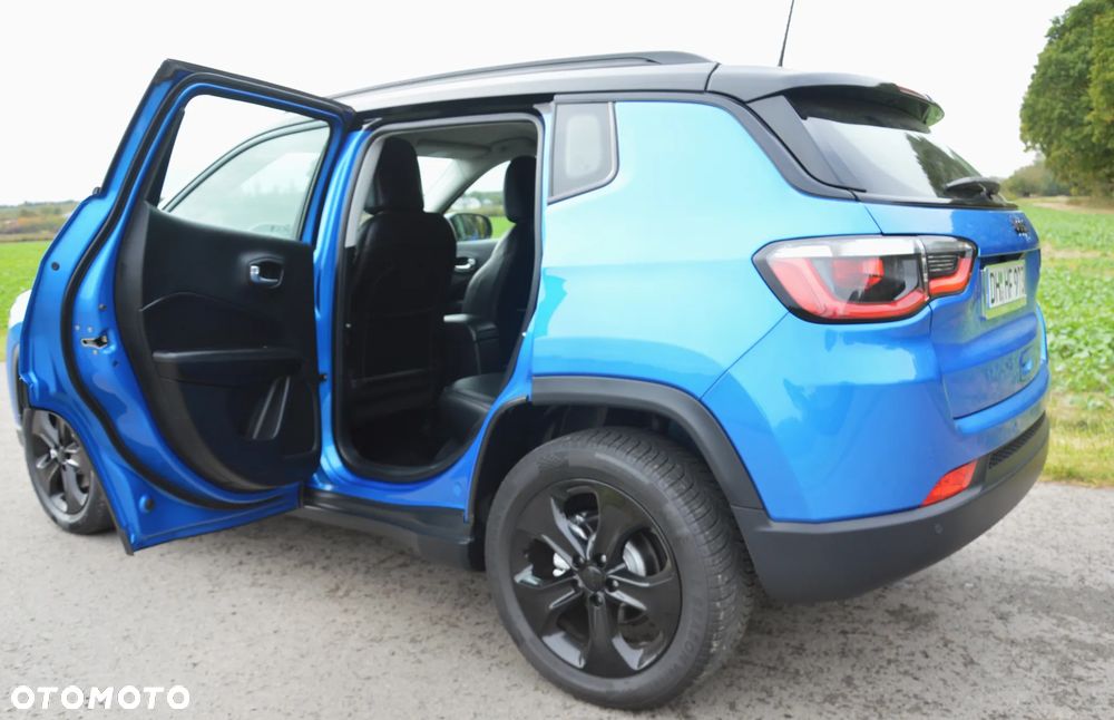 Jeep Compass - 31