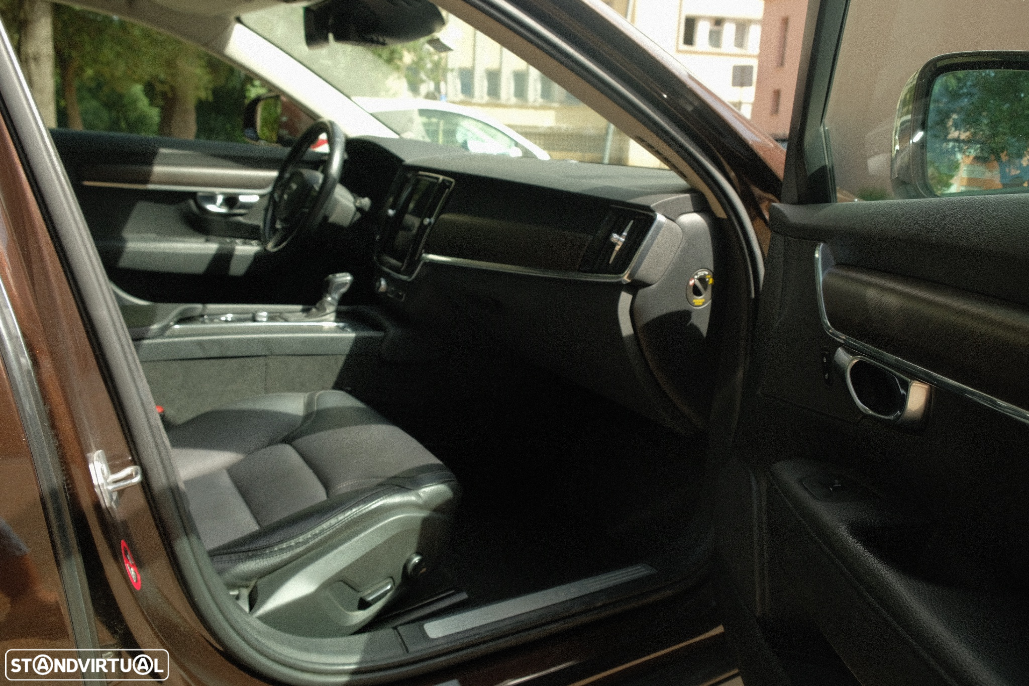 Volvo V90 Cross Country 2.0 D4 AWD Geartronic - 10