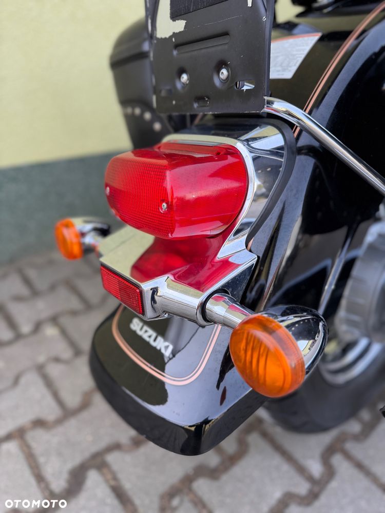 Suzuki VL 800 Volusia - 12