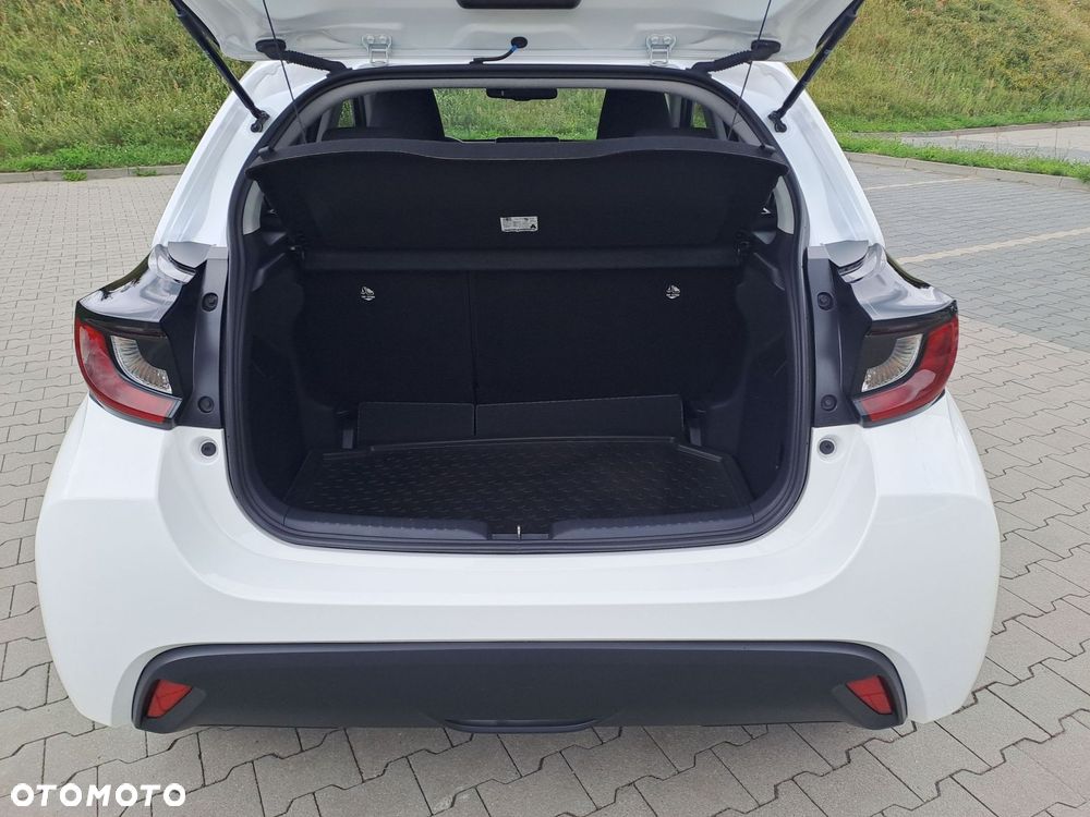 Toyota Yaris - 24