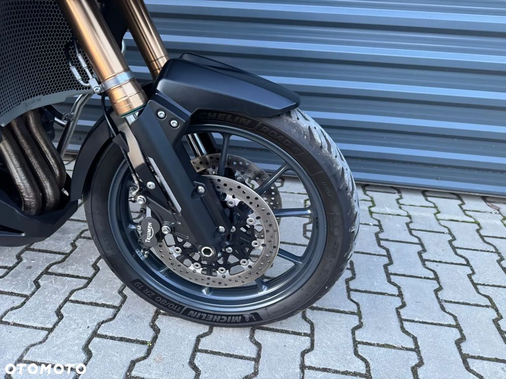 Triumph Tiger - 24
