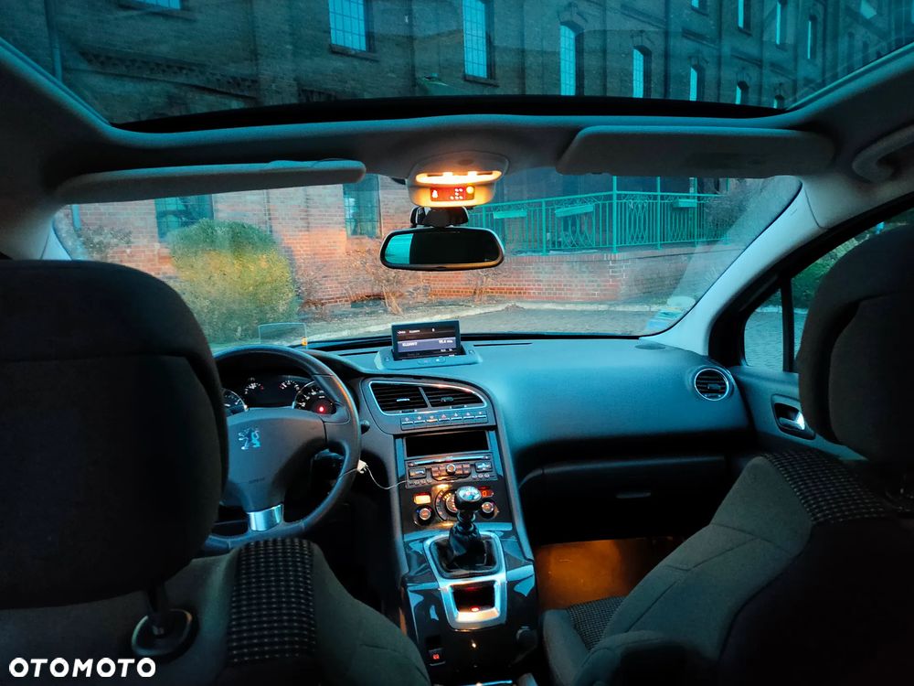 Peugeot 5008 2.0 HDi Allure 7os - 27