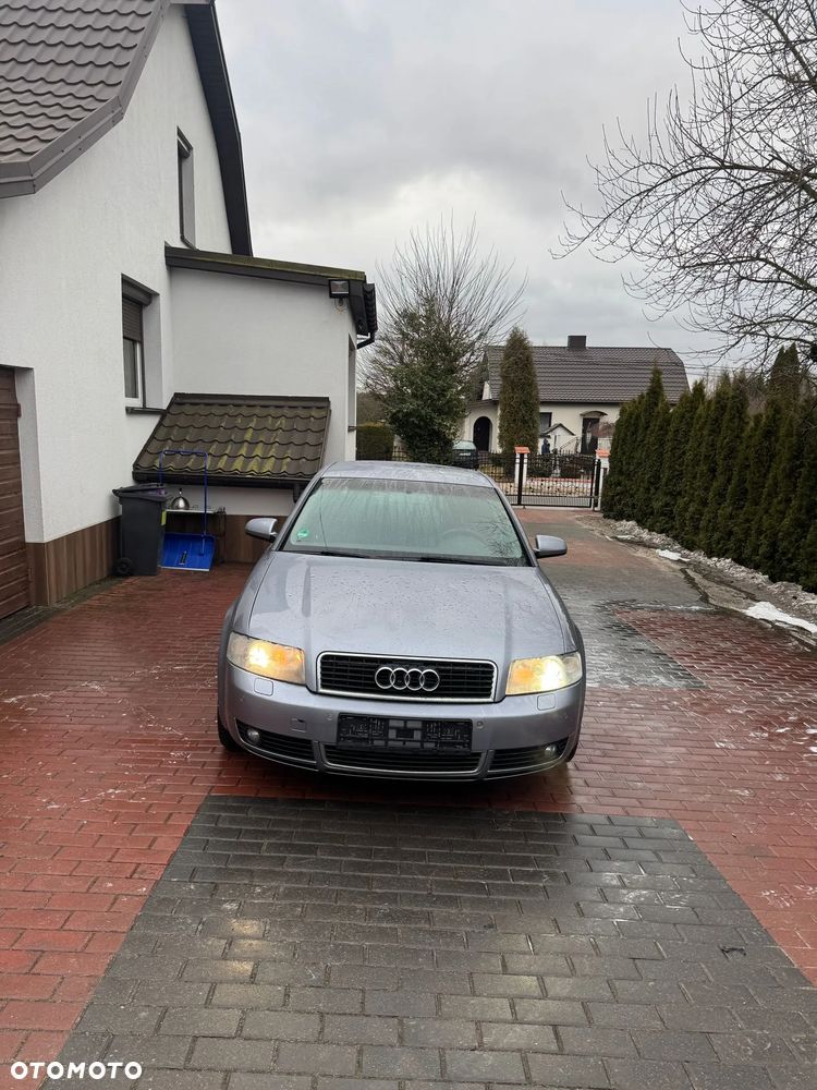 Audi A4 Limousine - 2