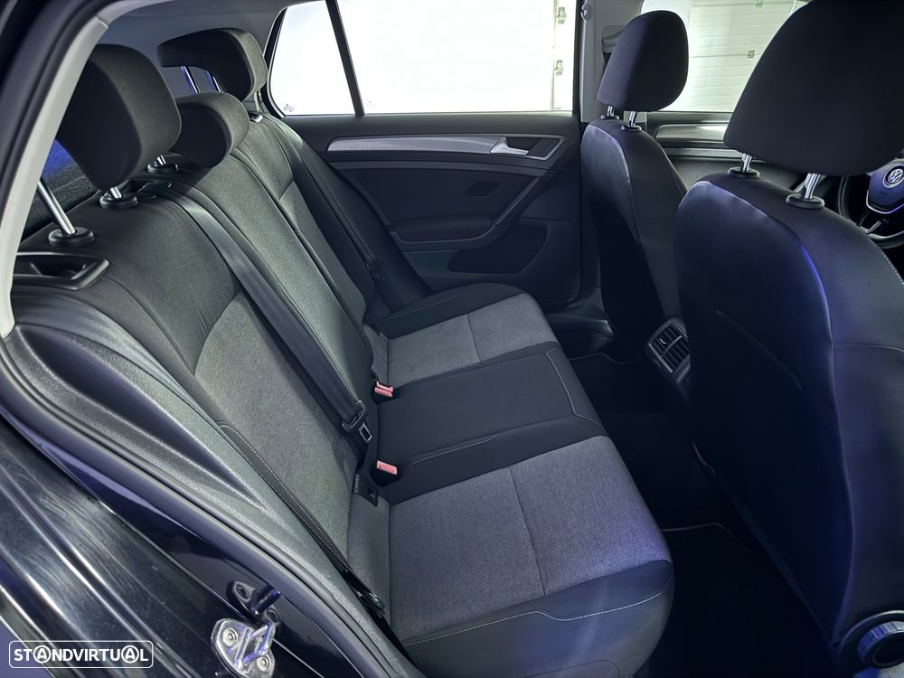 VW Golf 1.6 TDi Best Edition DSG - 40