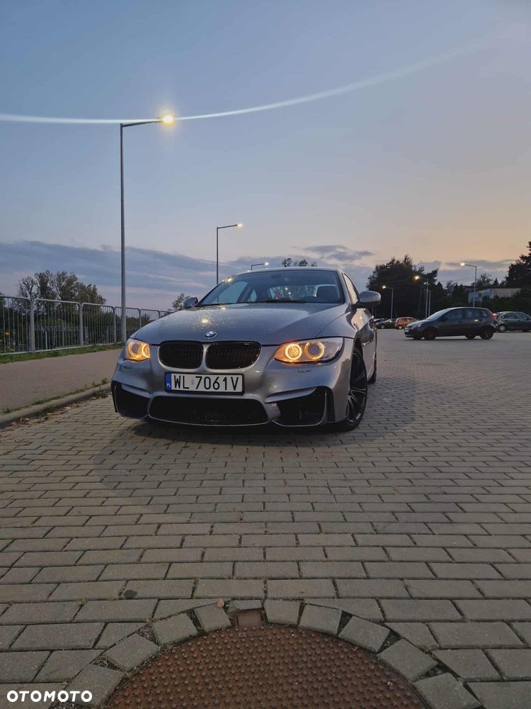 BMW Seria 3 318i - 3