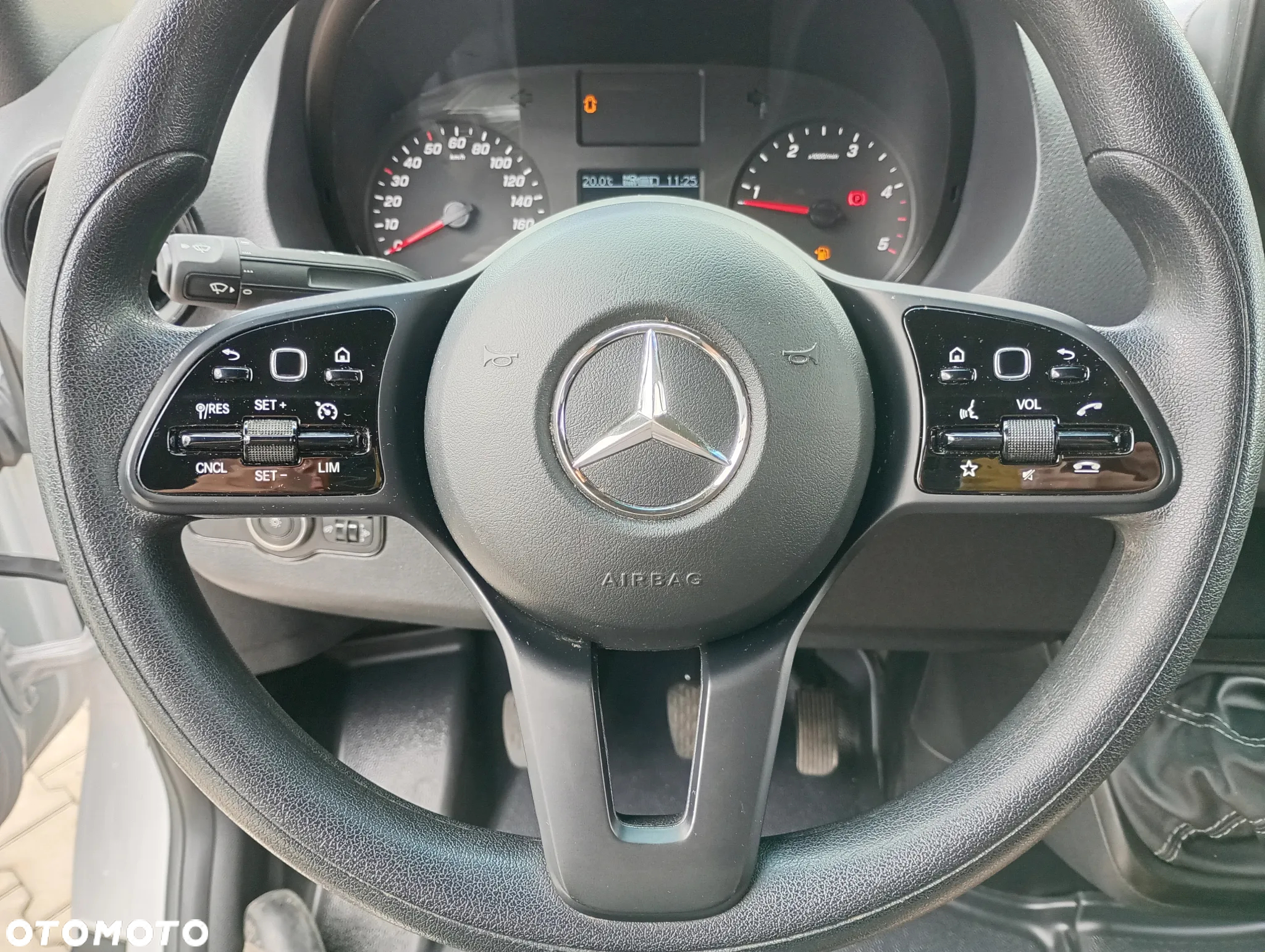 Mercedes-Benz SPRINTER MAX L5H2 BRYGADÓWKA 7 OSÓB KLIMA SENSORY TEMPOMAT NR 52 - 18