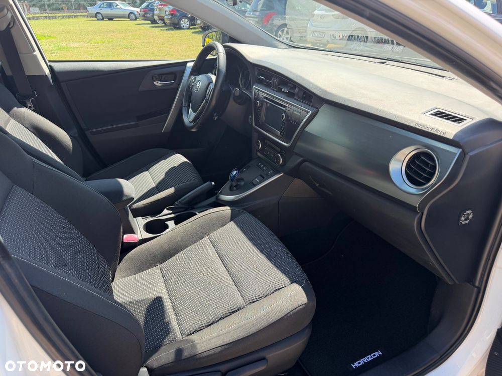 Toyota Auris - 34