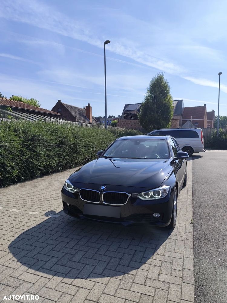 BMW Seria 3 320i xDrive - 3