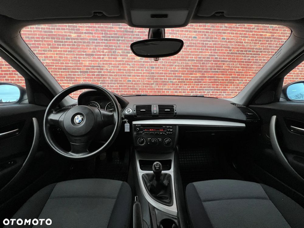 BMW Seria 1 116i - 6