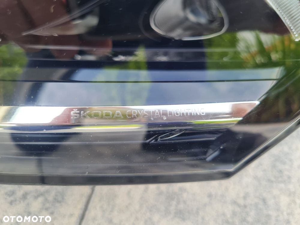 skoda octavia iv 4 kompletne lampy przód full led 5e4941015 5e4941016 - 7