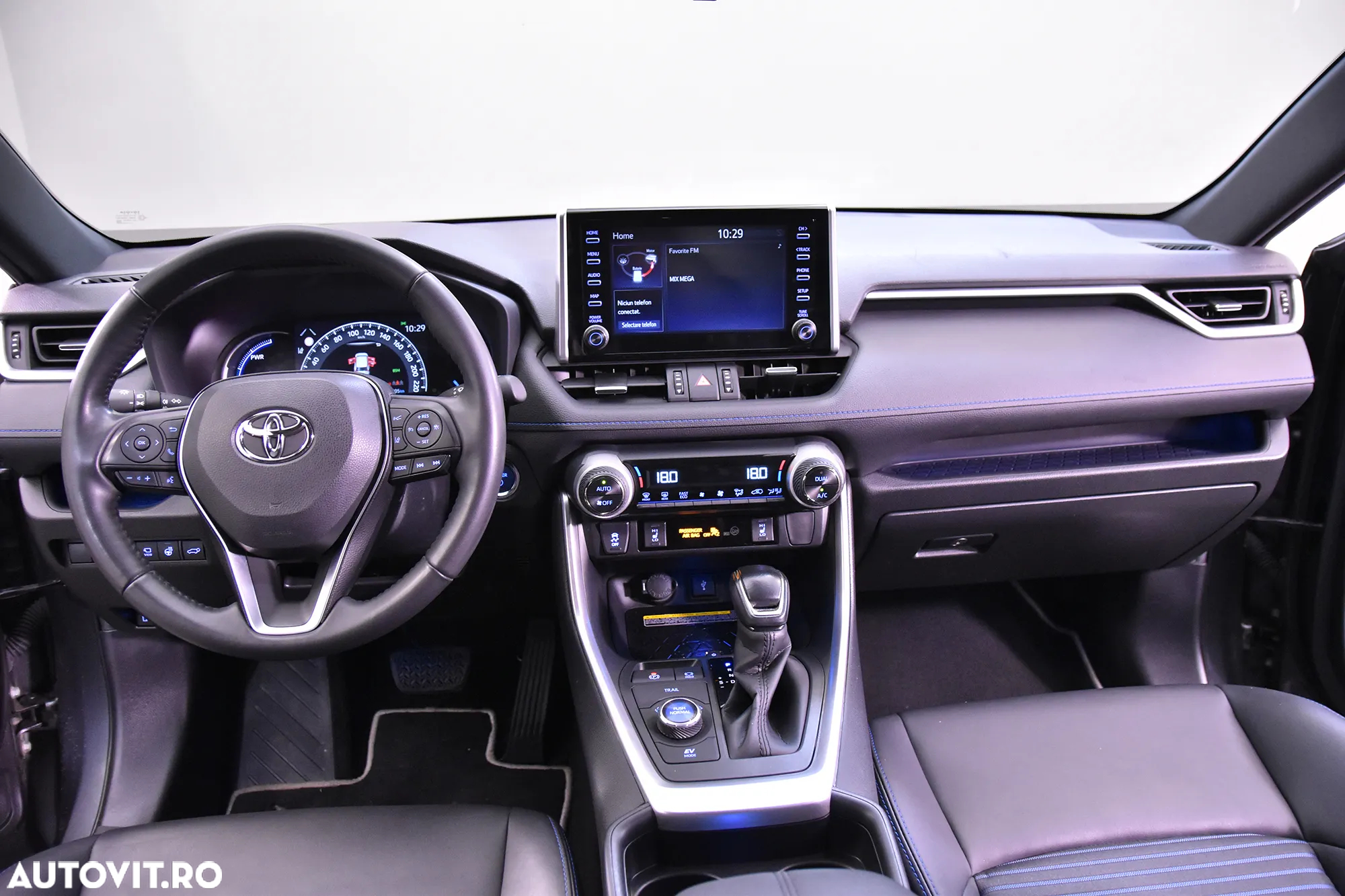 Toyota RAV4 - 9