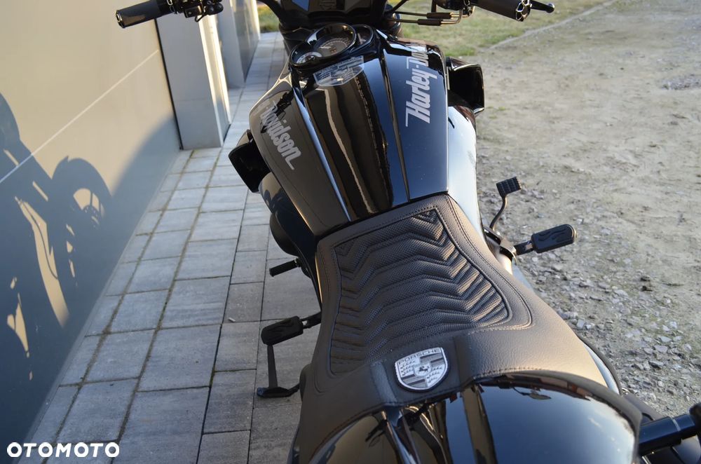 Harley-Davidson V-Rod Night Rod - 7