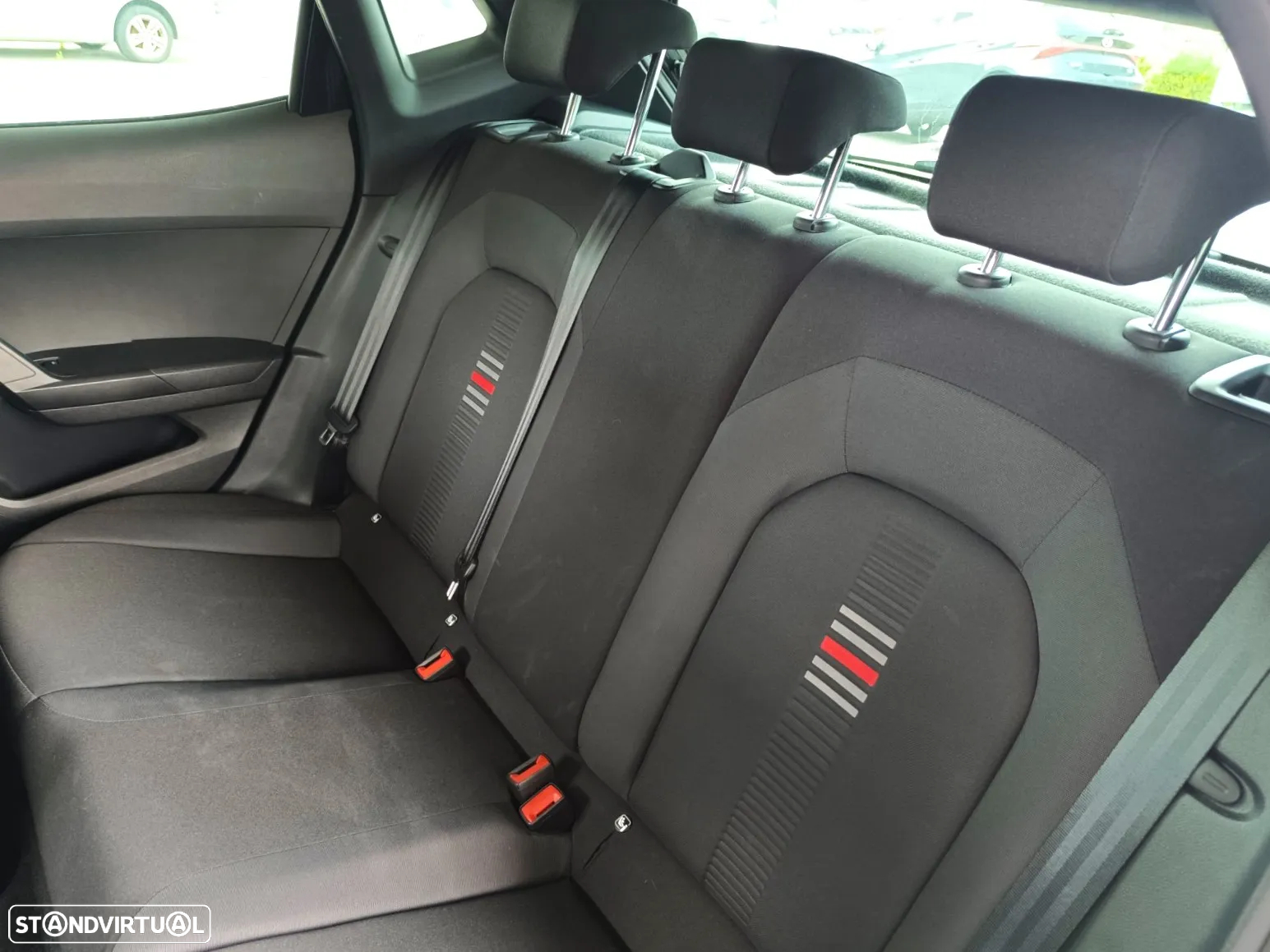 SEAT Ibiza 1.0 TSI FR - 32