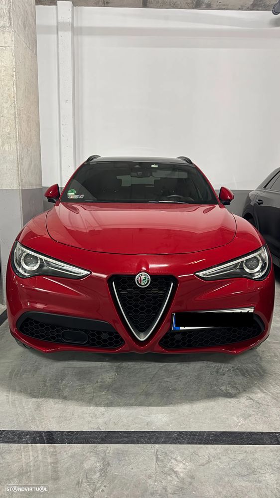 Alfa Romeo Stelvio 2.0 Turbo 16V AT8-Q4 Executive - 1