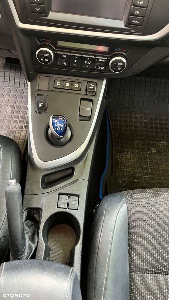 Toyota Auris - 16