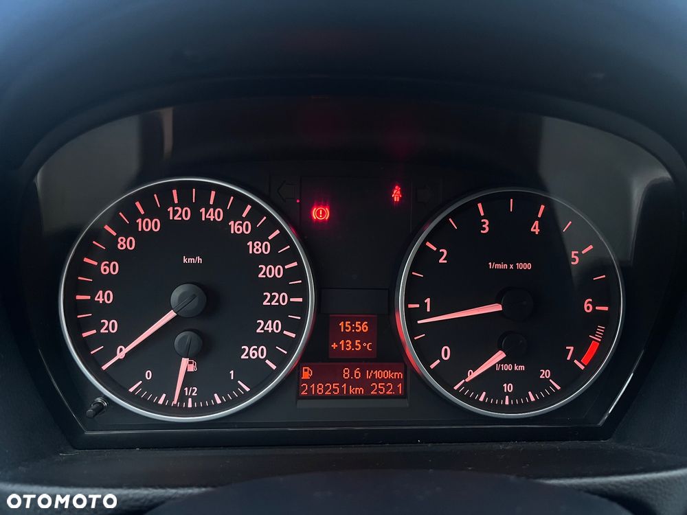 BMW Seria 3 320i - 10