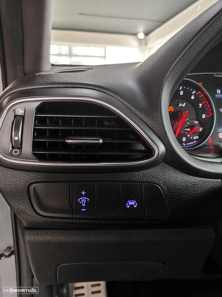 Hyundai i30 2.0 T-GDI N Performance - 24