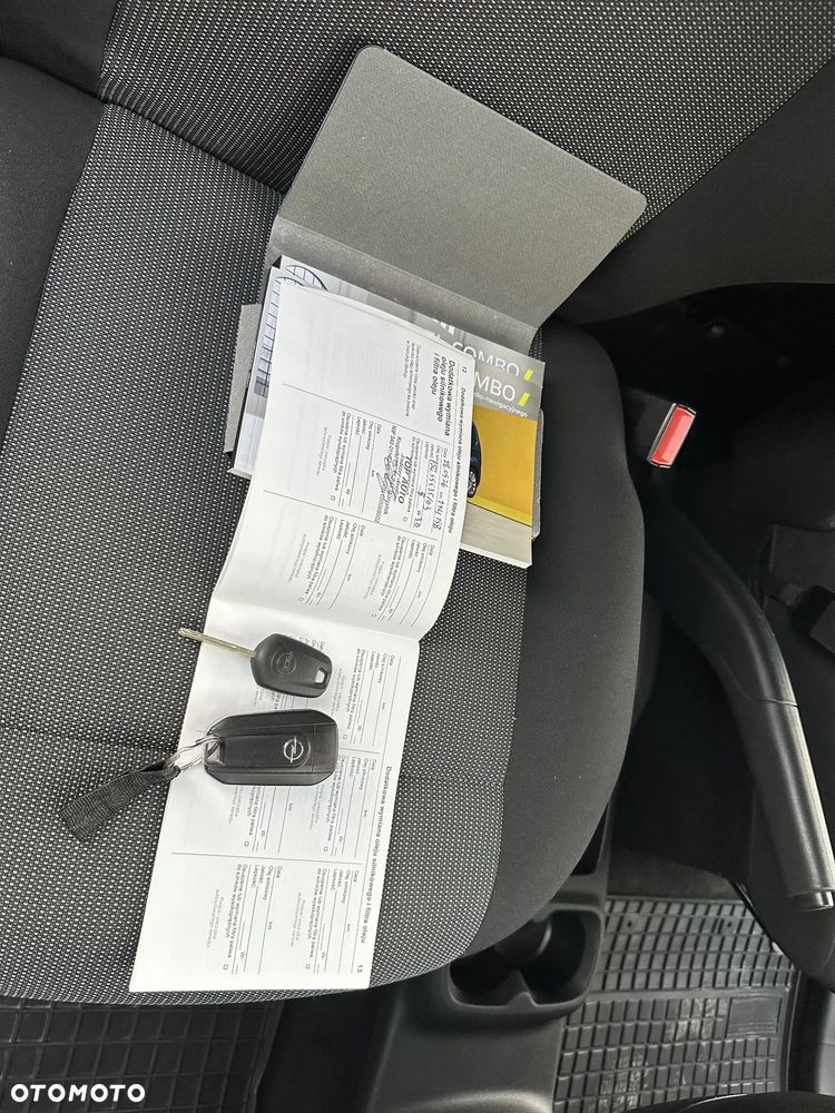 Opel Combo - 32