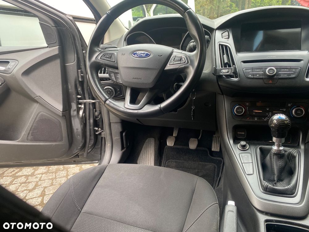 Ford Focus - 29