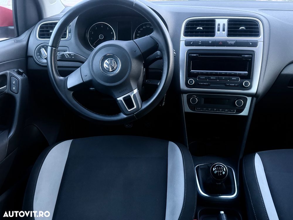 Volkswagen Polo 1.2 TSI Life - 5