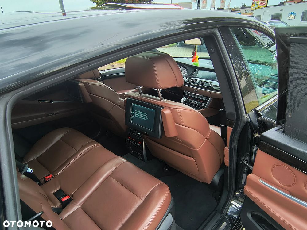 BMW 5GT 535i - 12