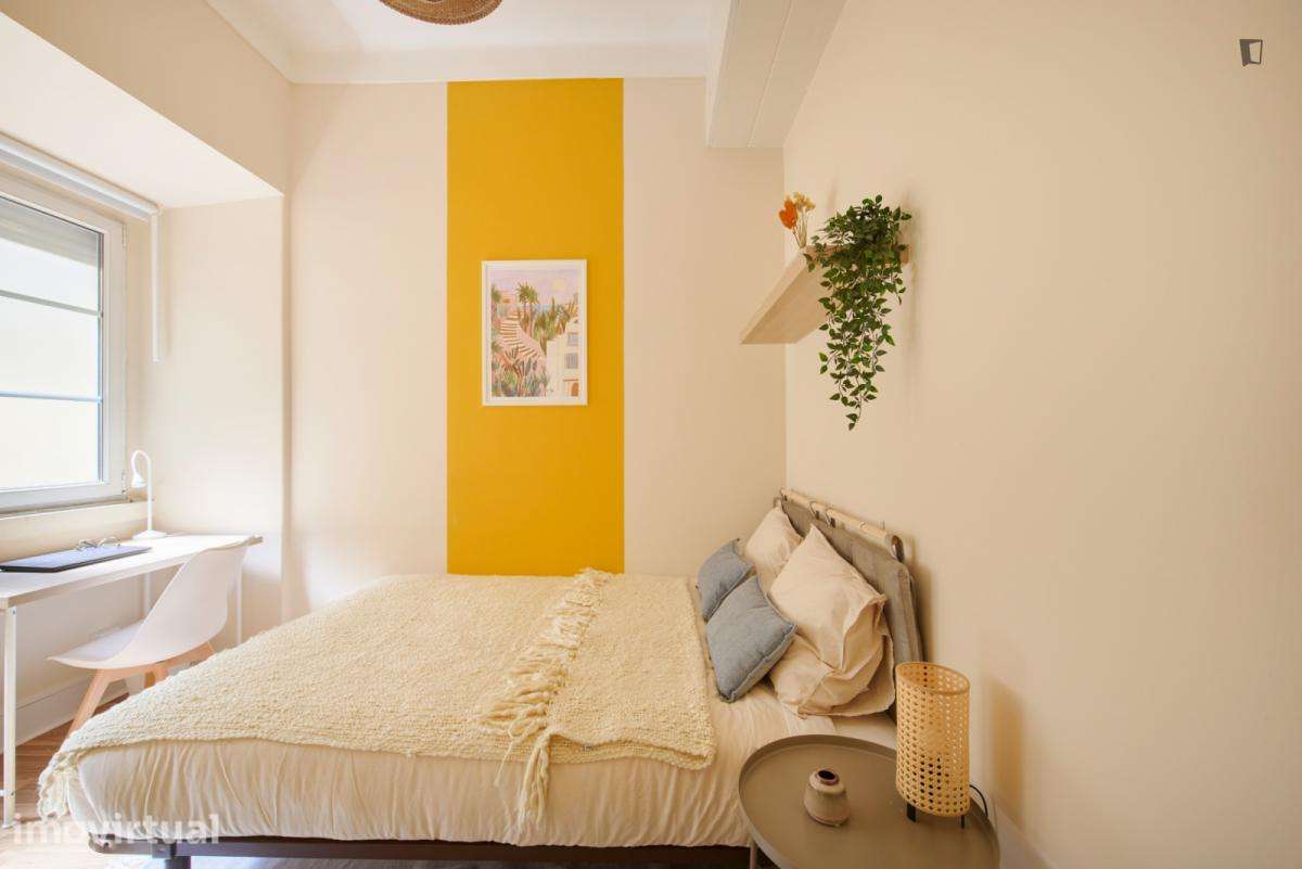 Quarto - localizado em Marquês de Pombal Lisbon - Grande imagem: 4/49
