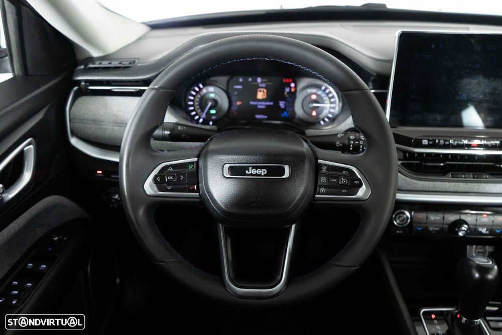 Jeep Compass 1.3 TG Atitude - 29
