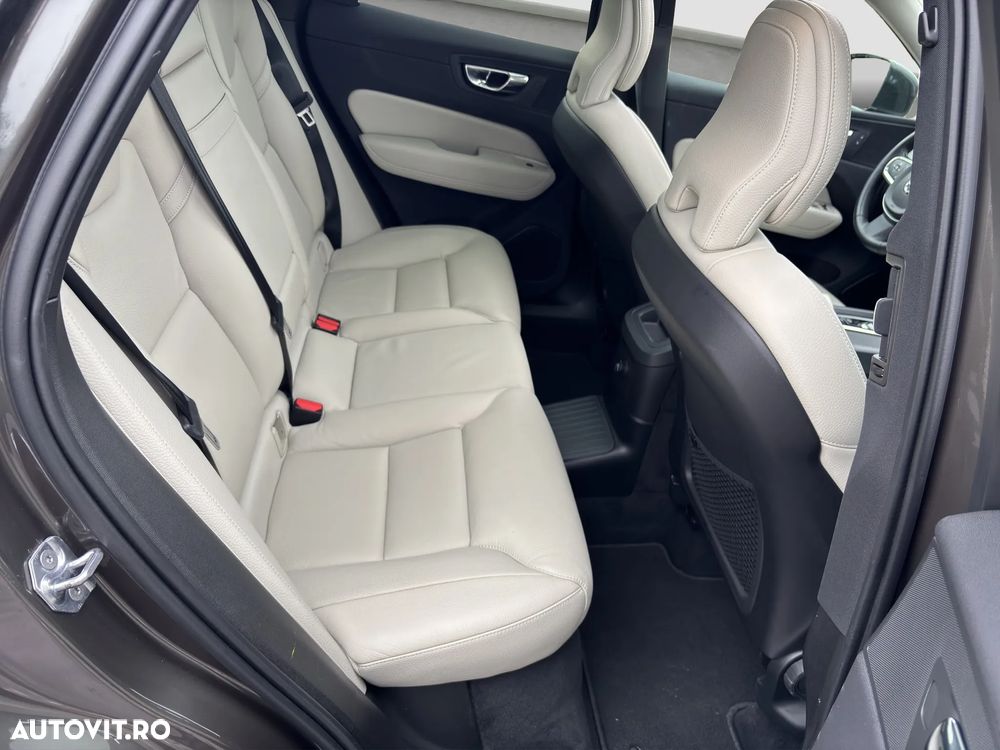Volvo XC 60 T8 Twin Engine AWD Inscription - 20