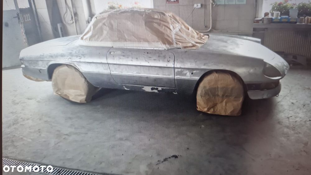 Alfa Romeo Spider 2.0 - 9