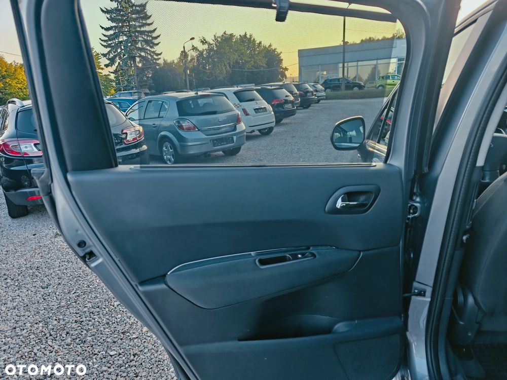 Peugeot 5008 - 23
