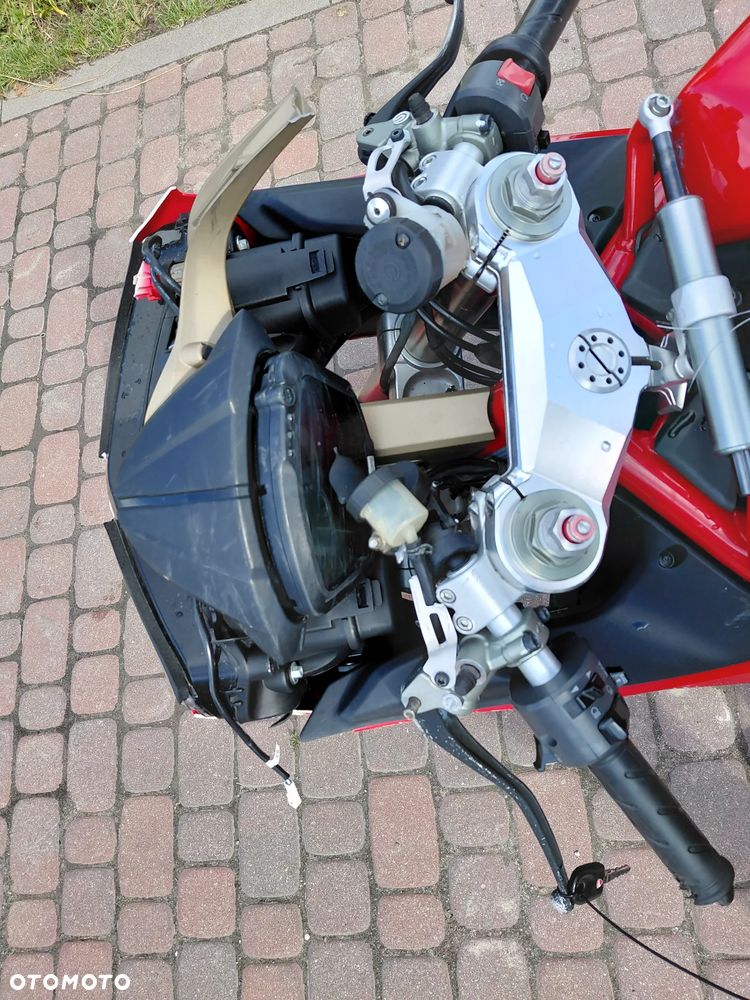 Ducati 848 - 10