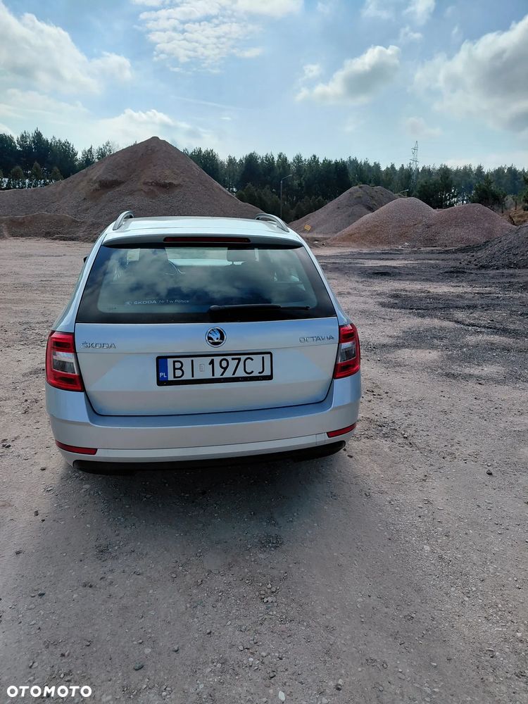 Skoda Octavia 1.6 TDI SCR Ambition - 5