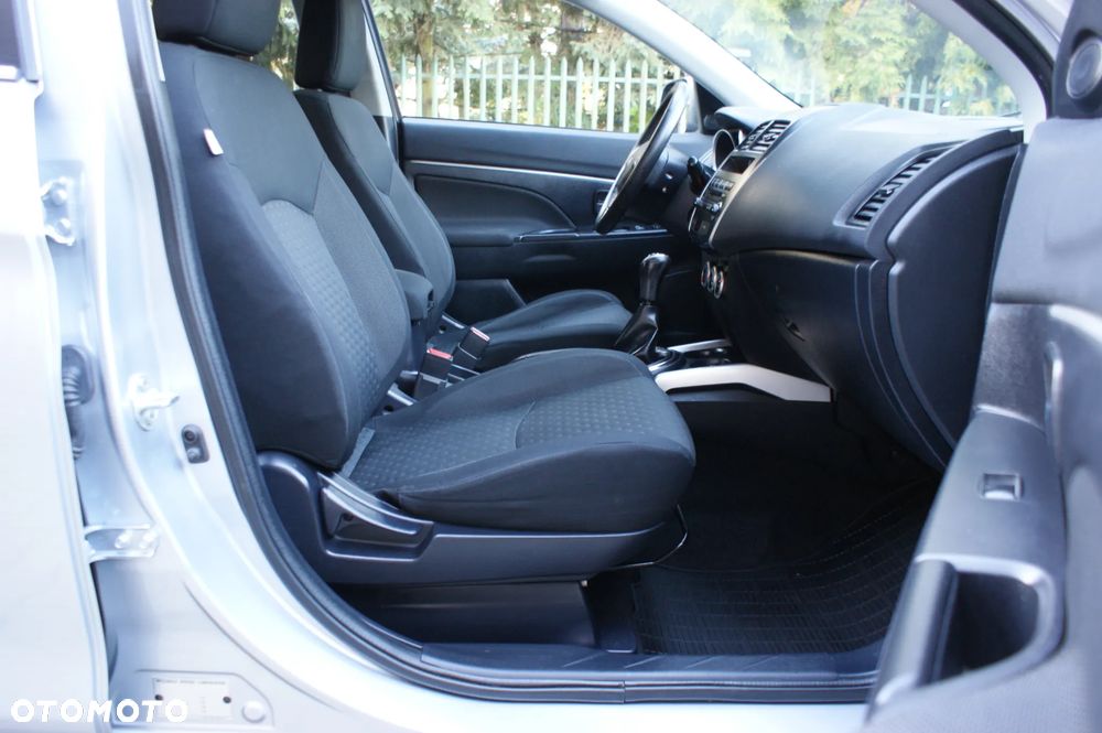 Mitsubishi ASX - 12