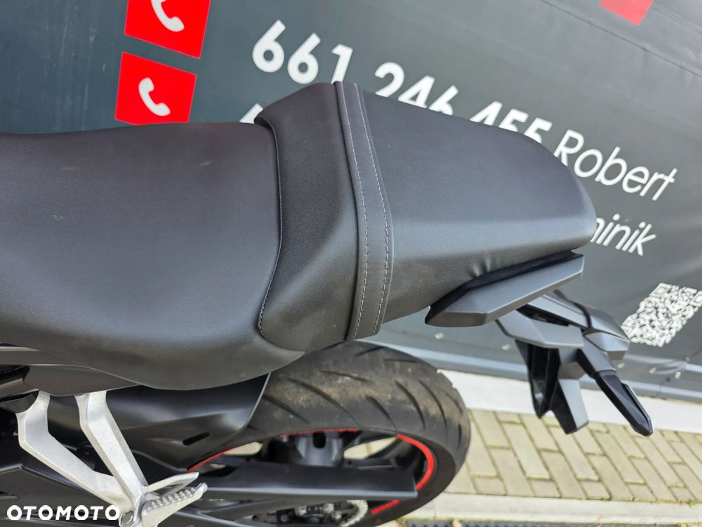 Honda CB - 8