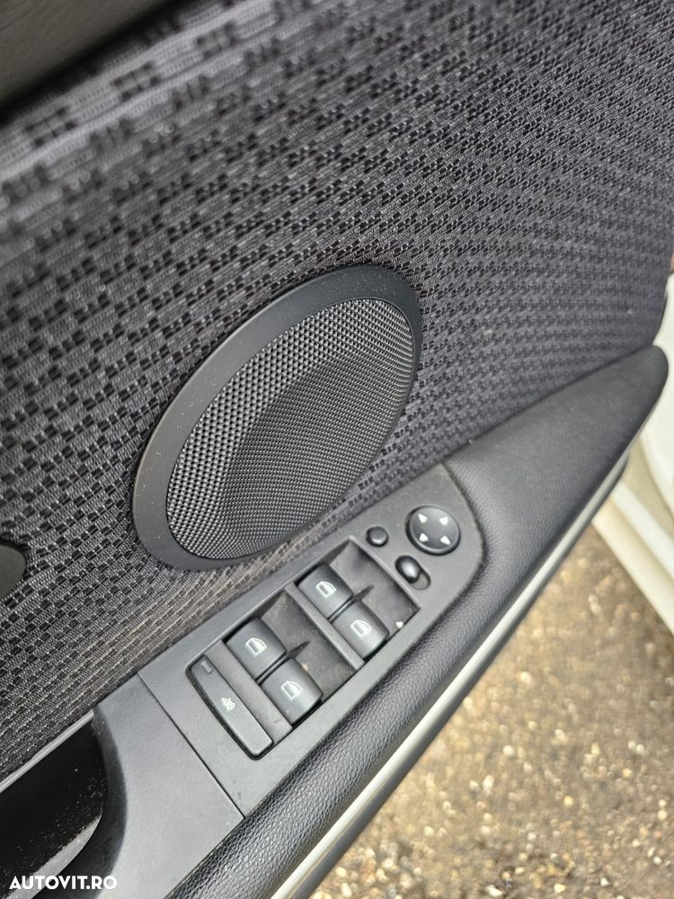 BMW Seria 3 320d xDrive - 10