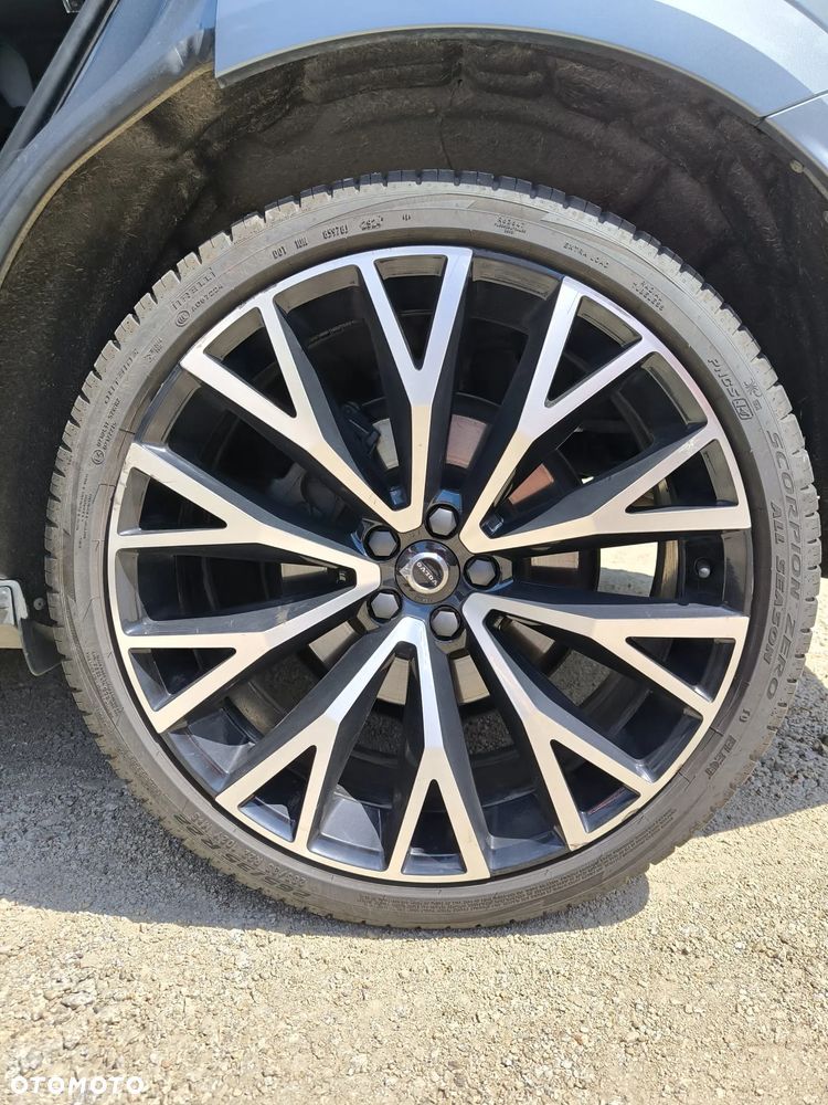 Volvo XC 60 B5 D AWD R-Design - 22