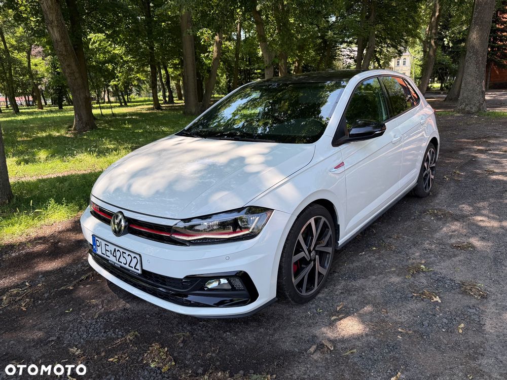Volkswagen Polo - 1