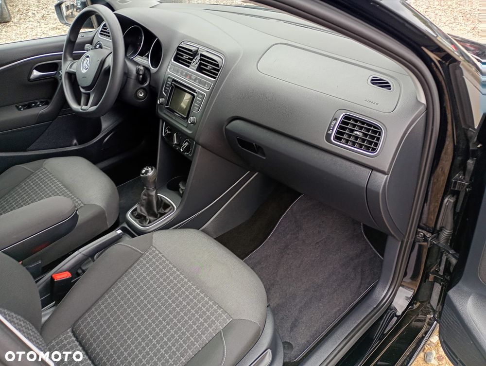 Volkswagen Polo 1.2 TSI Blue Motion Technology Comfortline - 20