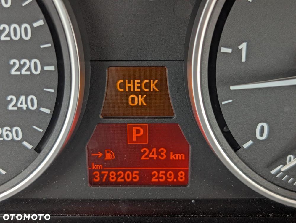 BMW X5 3.0sd xDrive - 38