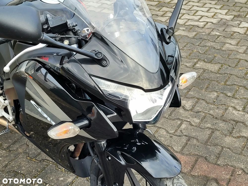 Honda CBR - 16