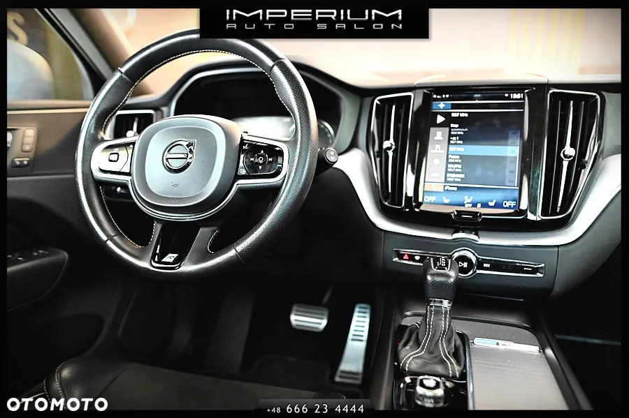 Volvo XC 60 T6 AWD R-Design - 24