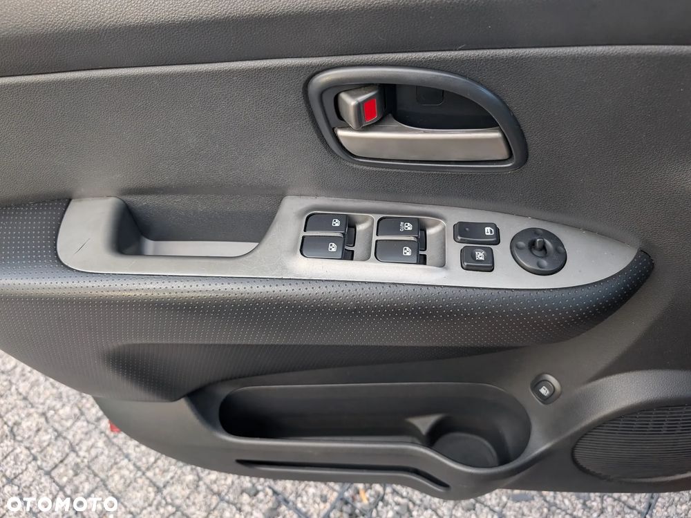 Kia Carens 2.0 CRDi Voyage - 10