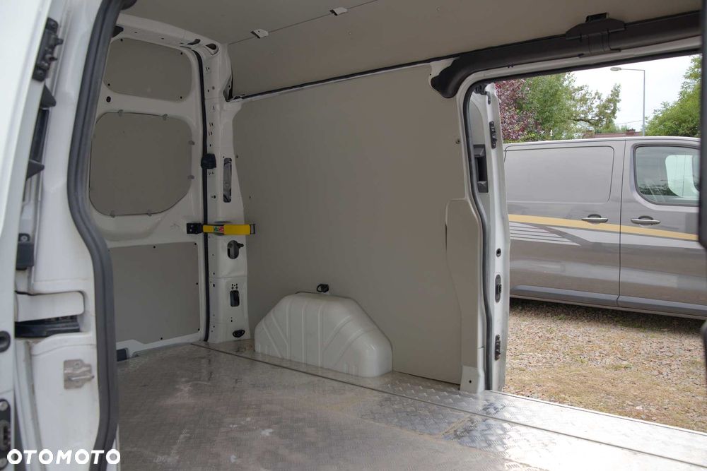 Ford Transit L2H2 Custom - 13