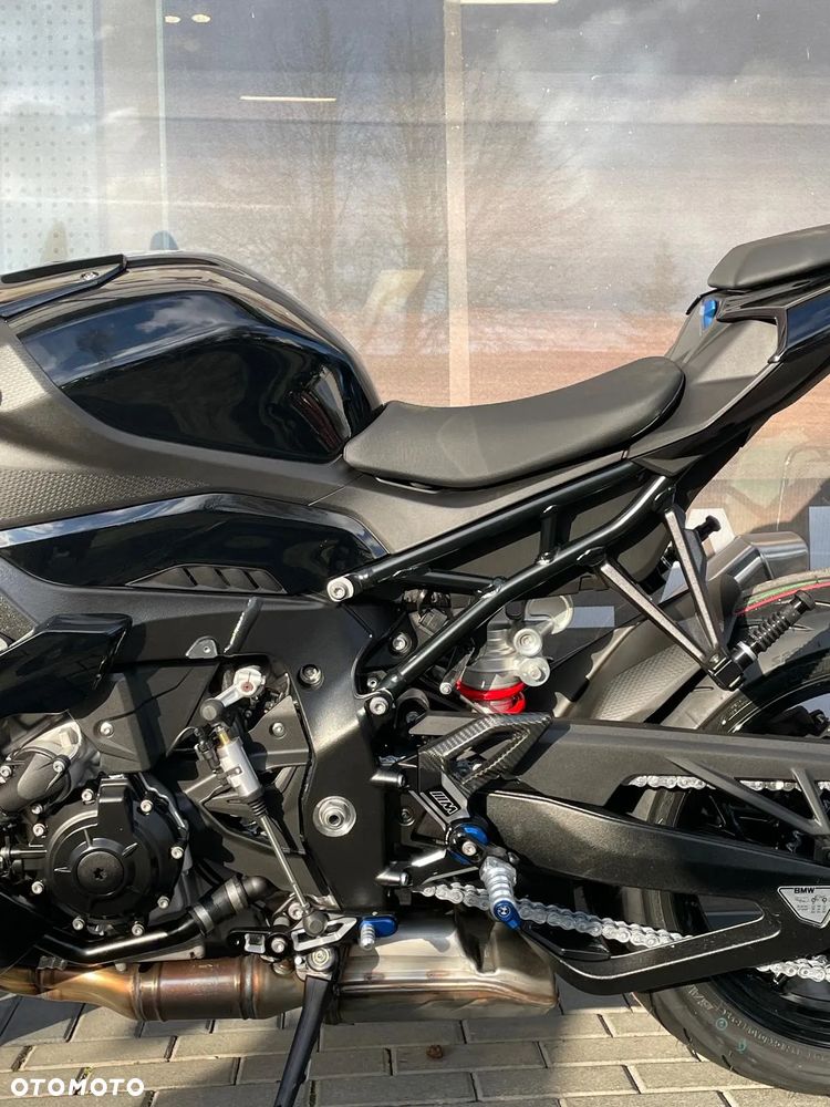BMW S - 11