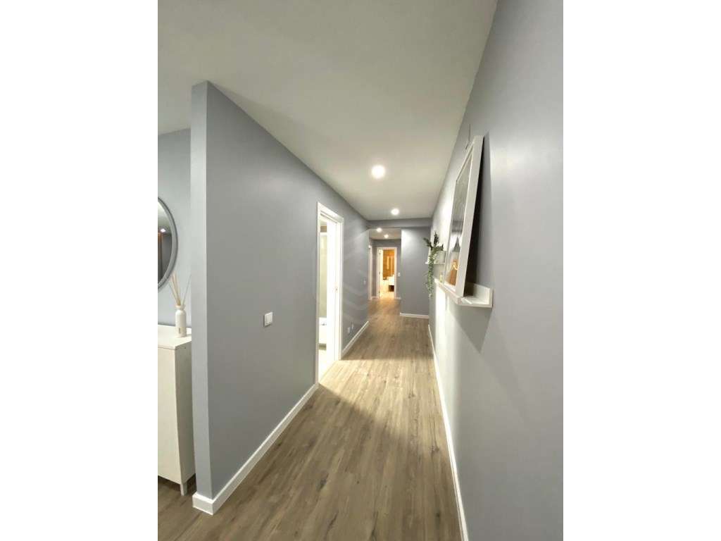 Apartamento T5 transformado em T3, vista sobre a cidade, Faro, Algarve - Grande imagem: 4/38
