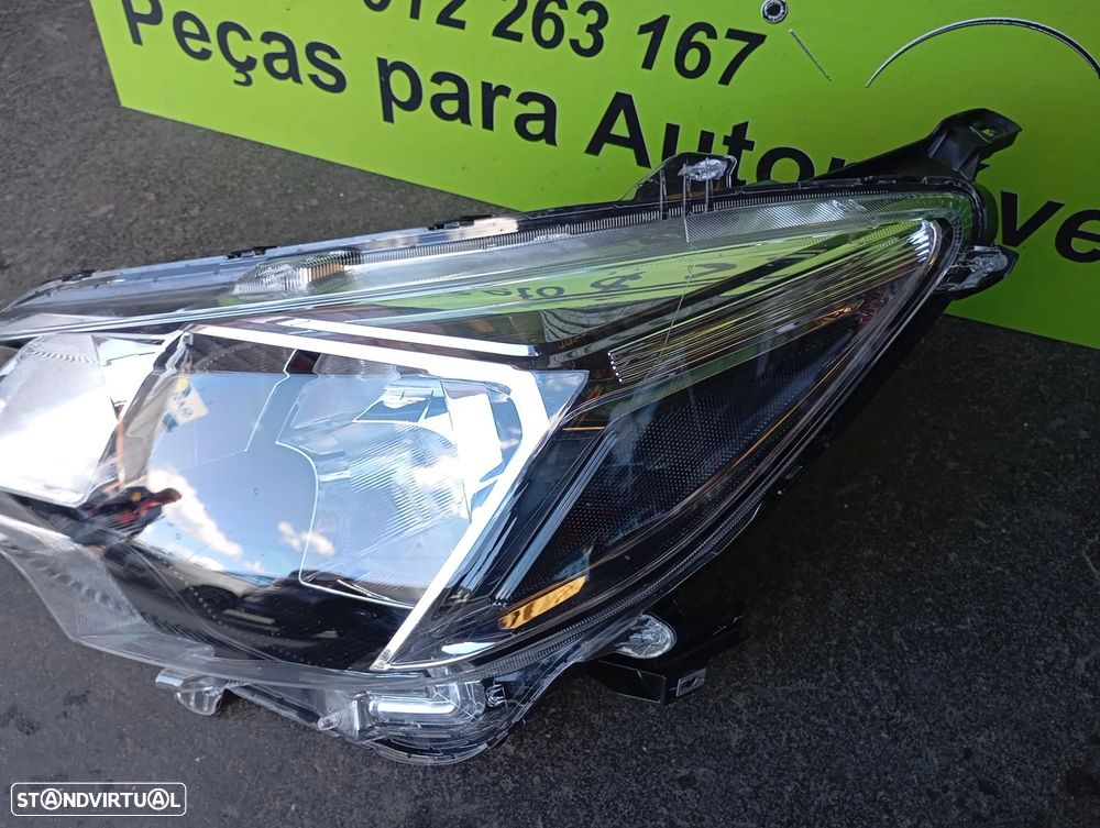 MITSUBISHI SPACE STAR 2020 FAROL DA FRENTE - FF606 FF607 - 4